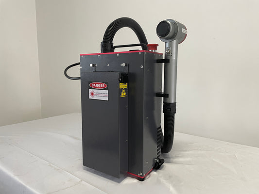 Revolutionäre Laserreinigung mit dem 300-Watt-Backpack-Laser: Sauberkeit auf höchstem Niveau - Ein umfassender Überblick